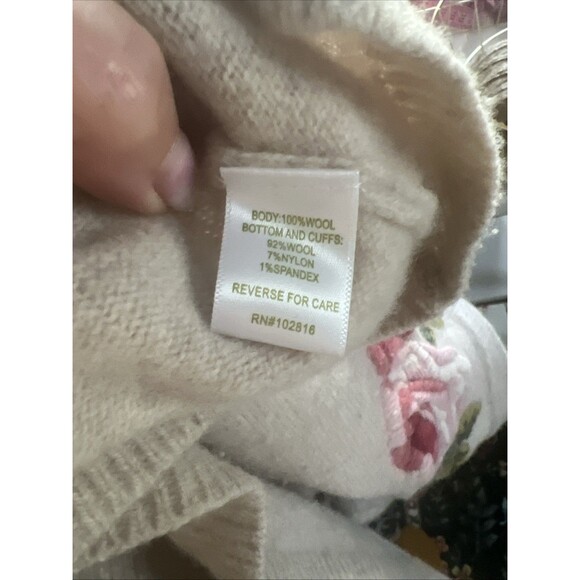 Garnet Hill Crewel Floral Embrodiered Cardigan 100% Wool Medium - Picture 7 of 7